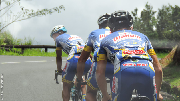 Circuit vélo avec Grande et Basse terres sur les routes de Guadeloupe