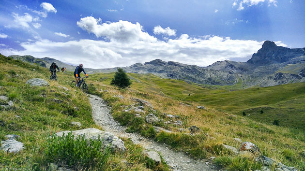 Roulez sur les plus beaux sentiers VTT du Queyras