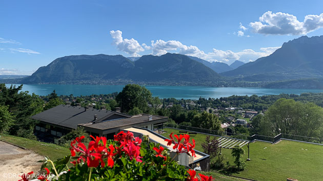 Découvrez la région du lac d'Annecy pendant votre séjour vélo de route