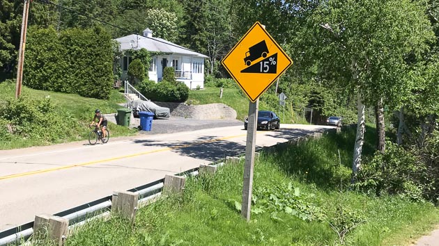 Parcourez les plus beaux itinéraires de vélo de route du Quebec avec assistance