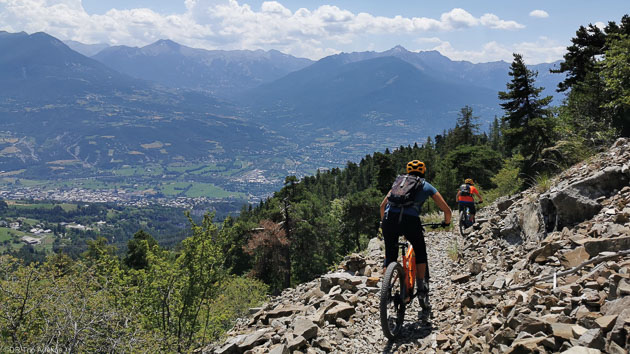 Votre séjour VTTAE à la découverte des plus beaux sentiers des Hautes-Alpes