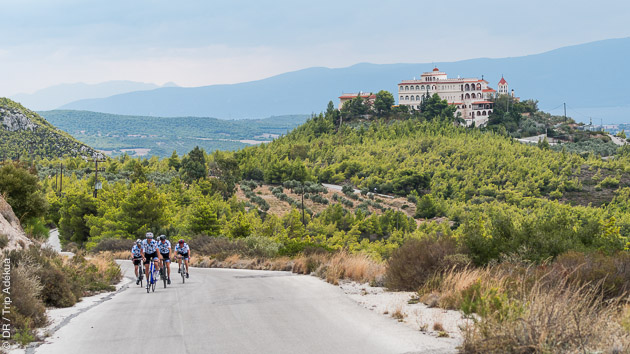 Stage cycliste en Grèce, autour de Loutraki