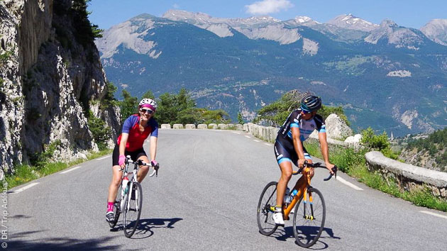 Avec Elles font du vélo, parcourez les magnifiques paysages autour du Mont Ventoux